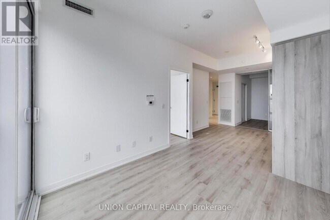 Photo du bâtiment - 319 Jarvis St