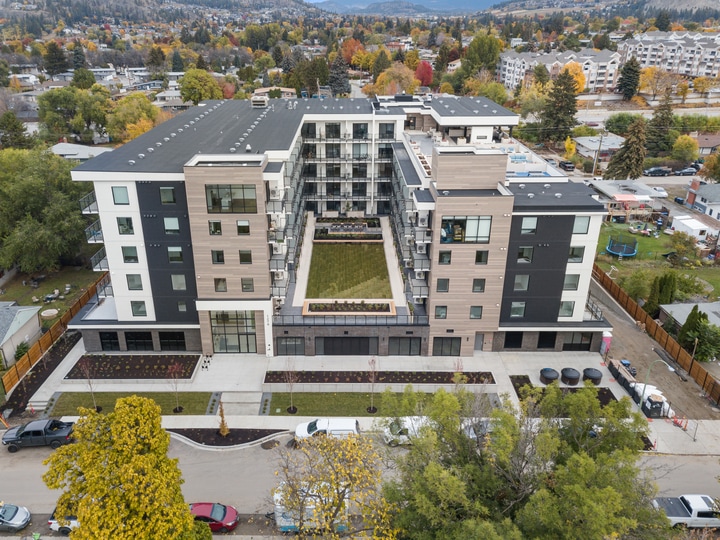 Primary Photo - 1274 Devonshire Av