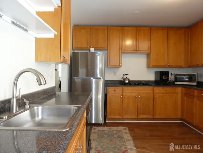 Building Photo - 1354 Stelton Rd