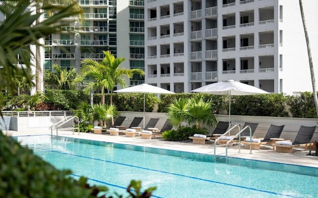 Foto del edificio - 1395 Brickell Bay Dr
