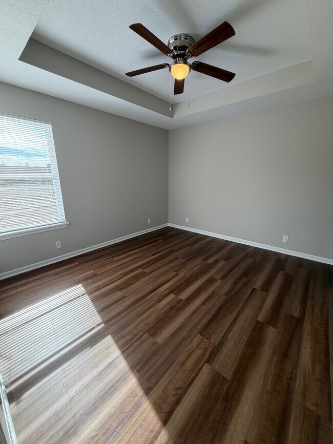 Building Photo - 1096 Pebblecreek Dr