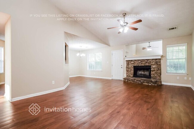 Building Photo - 65 Rosebud Ln