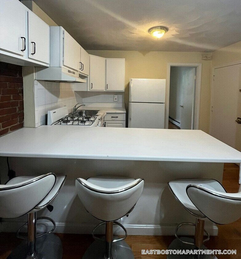 Foto del edificio - 145 Princeton St