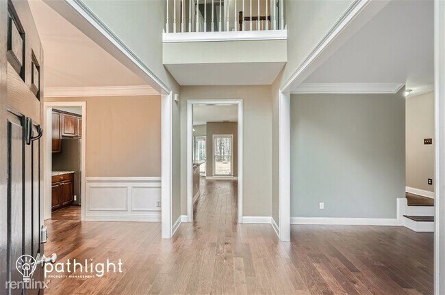Building Photo - 4 br, 2.5 bath House - 4590 Santee Trail UNIT