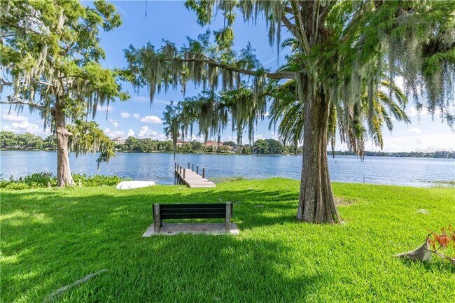Lake front lot owned by homeowner association - 1421 Highland Rd