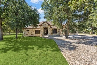 Building Photo - 141 Silverado Dr