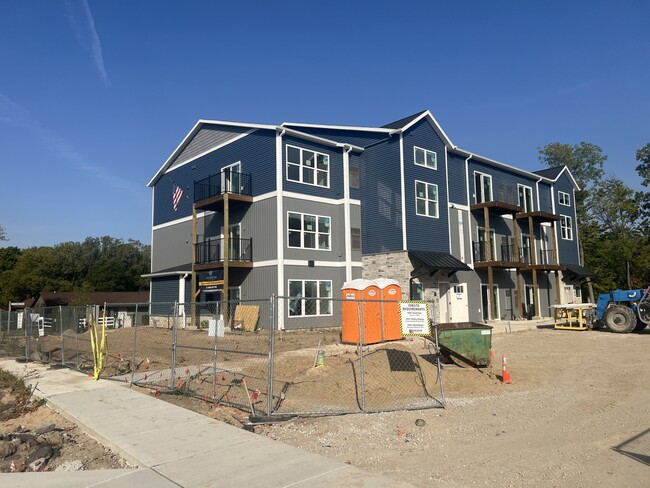 Building Photo - Oakbrook Apartments