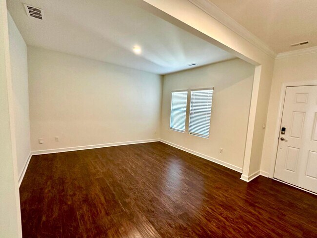 Foto del edificio - 11148 Comiskey Ln