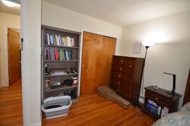 Foto del edificio - 320 Tappan St