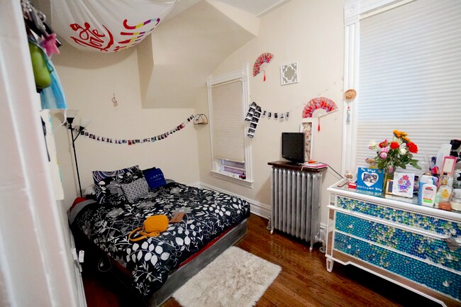 1st Bedroom - 616 Highland Ave