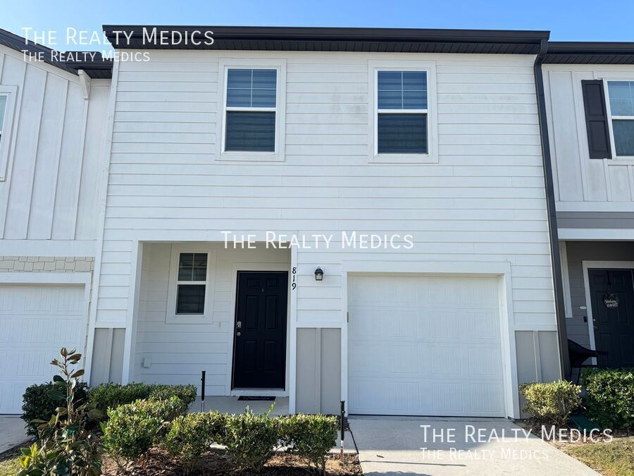 Foto principal - 819 Grandin St