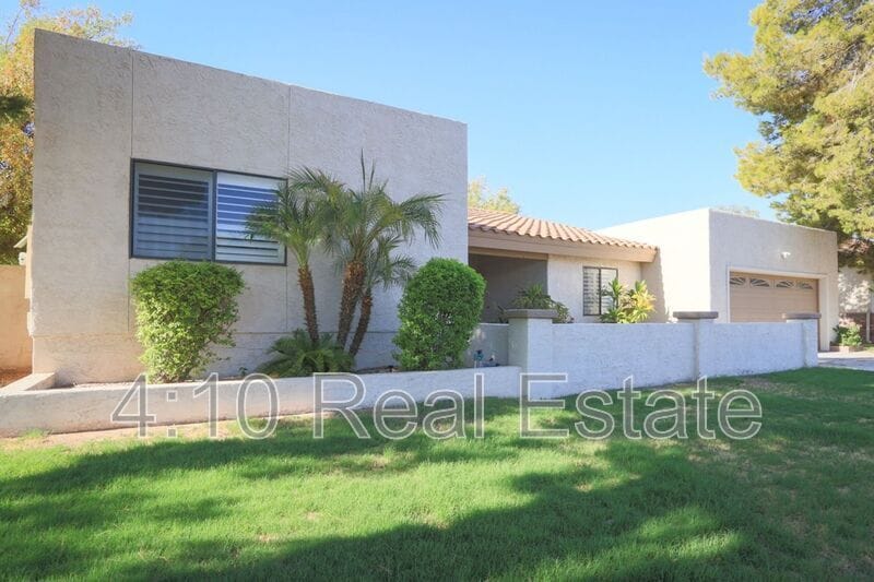 Photo - 951 E Leeward Lane