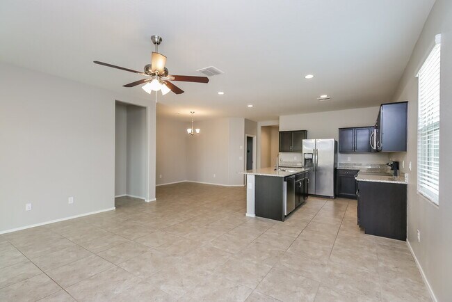 Foto del edificio - 5161 E Wallace Wy