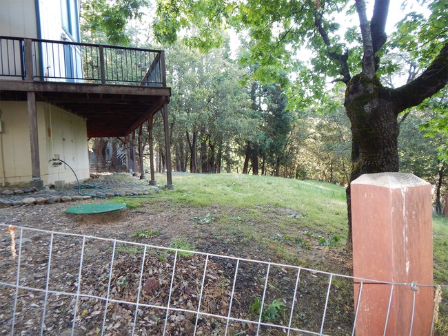 Building Photo - 22926 Hawk Ln