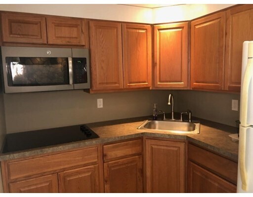 Foto principal - 670 Amherst Rd