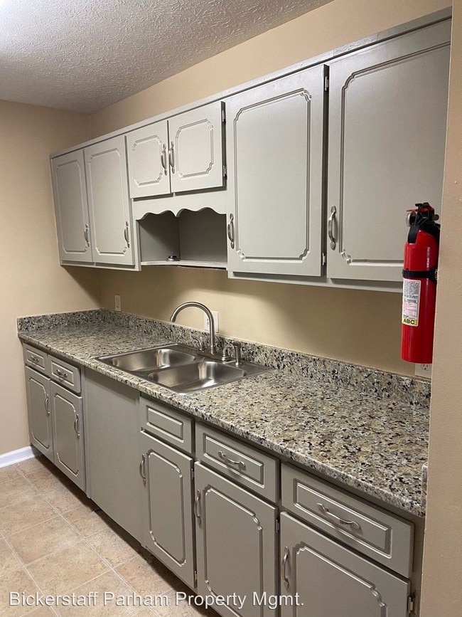 Building Photo - 964 54th St