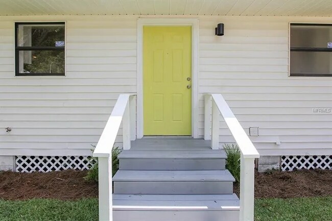 Foto del edificio - Fully Renovated Home in Prime Tampa Location with Fenced and Private Yard! 3bed |1.5 bath