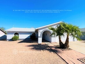 Building Photo - 304 W Alamo Dr