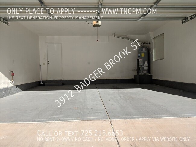 Foto del edificio - 3912 BADGER BROOK ST