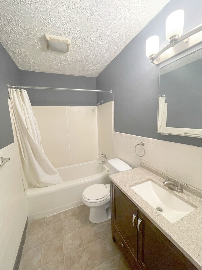 Building Photo - 1793 Sheffield Dr