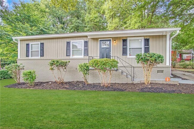 Building Photo - 411 Argus Cir NW