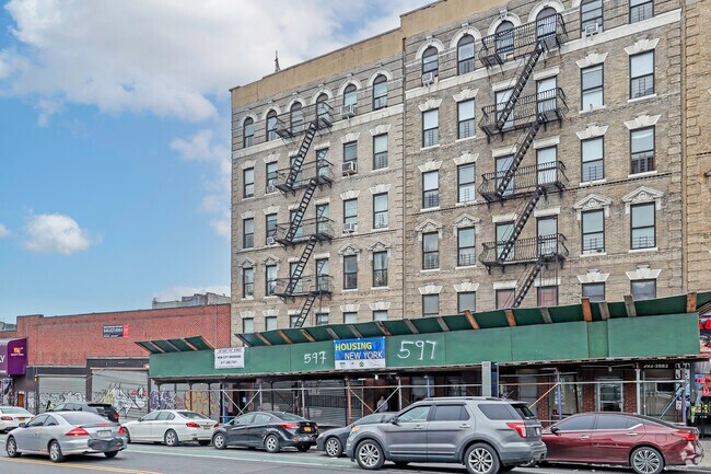 Building Photo - 597 E 138th St