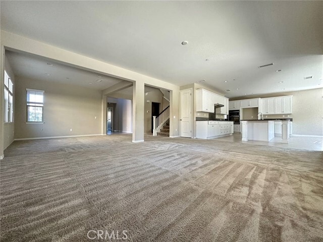 Building Photo - 5960 Nisa Dr