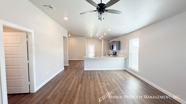 Foto del edificio - 2156 Kokomo Ave