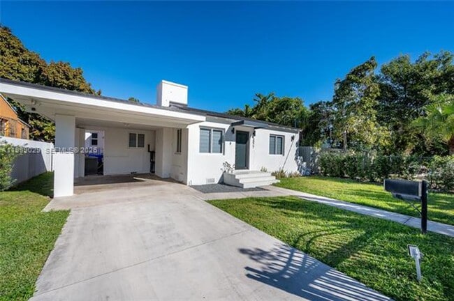 Foto del edificio - 3077 SW 5th St