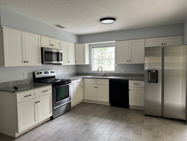 Kitchen - 1767 California Ave