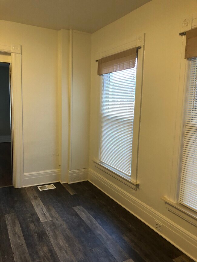 171 Colonial Ct Unit 1, Mount Clemens, MI 48043 Apartments in Mount