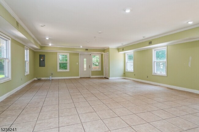 Building Photo - 1118 Woodland Ave