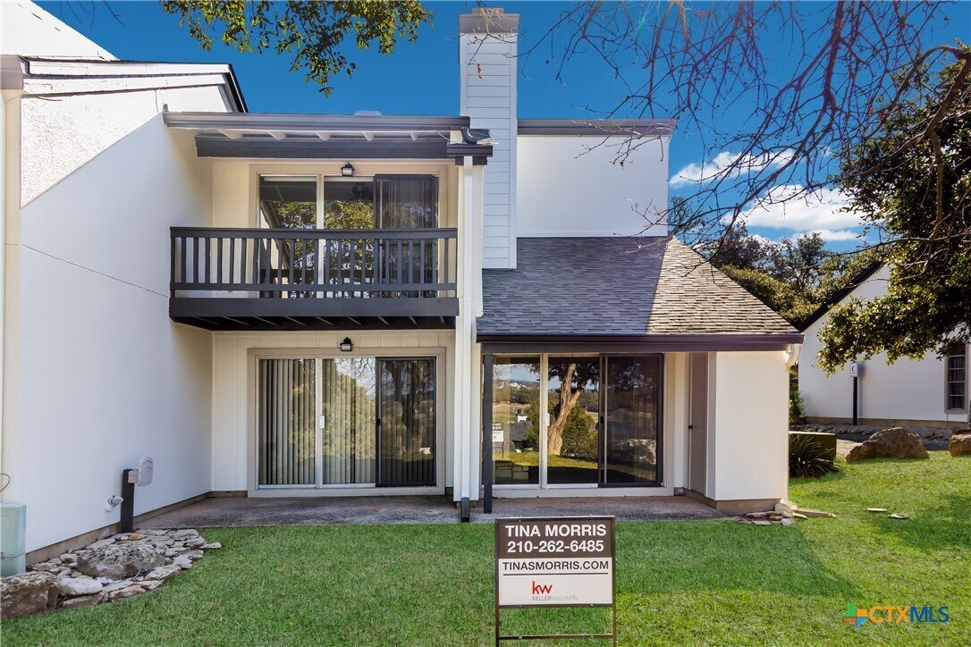 Primary Photo - 1101 Parkview Dr