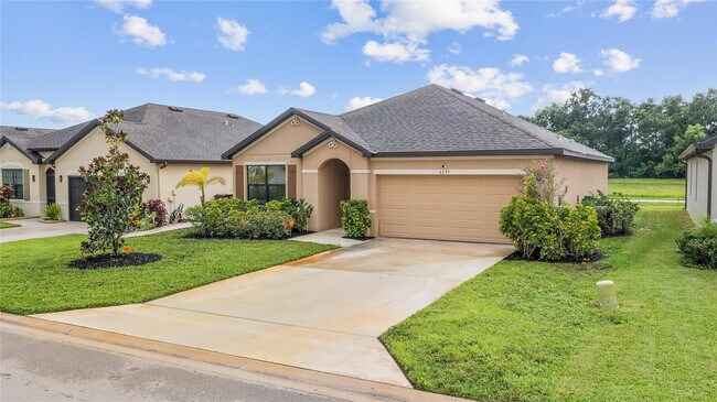 Foto del edificio - 6295 NW Regent St