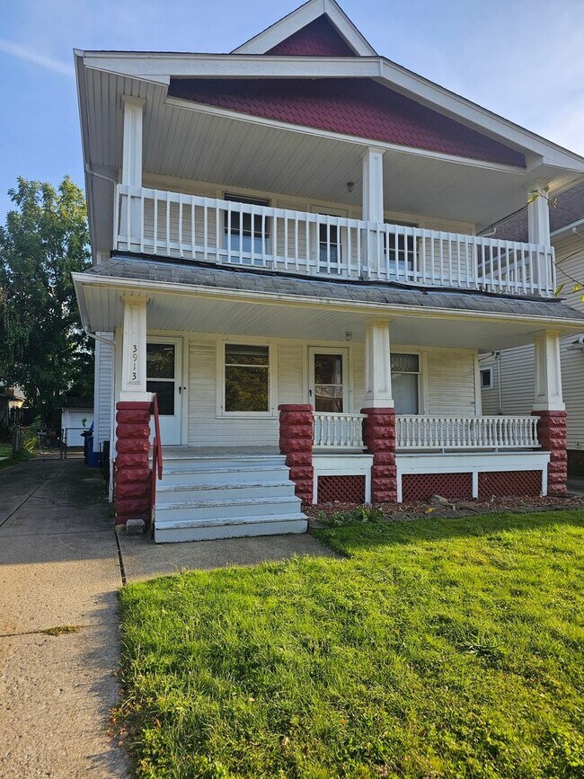 Building Photo - 3913 Henritze Ave