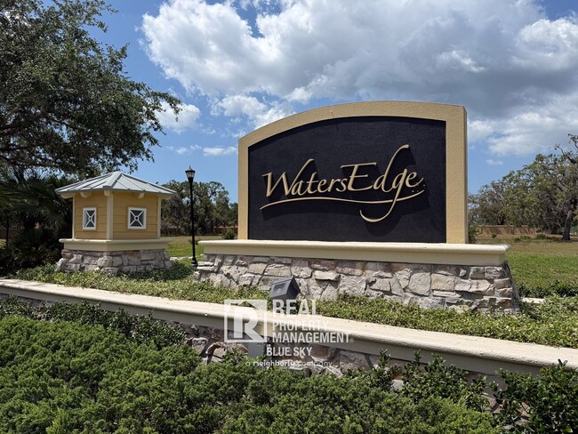Foto del edificio - Executive Home with Custom Finishes in Gat...