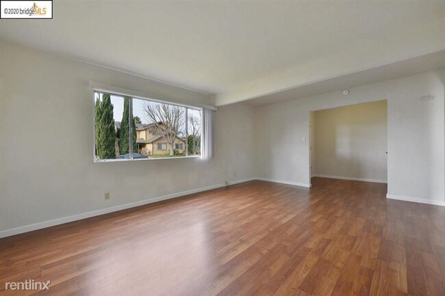 Building Photo - 3 br, 2 bath House - 42848 Peachwood St