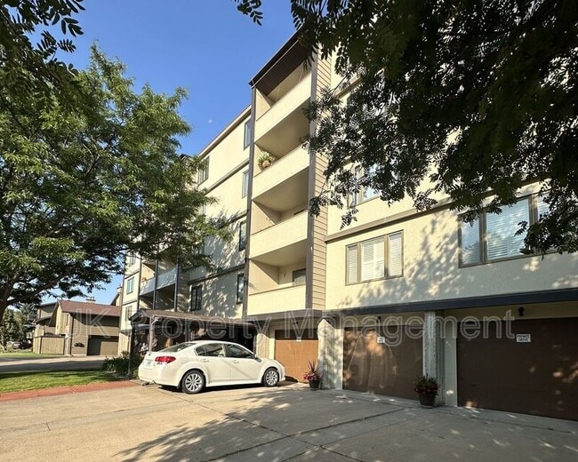 Building Photo - 1540 Meadowlark Dr