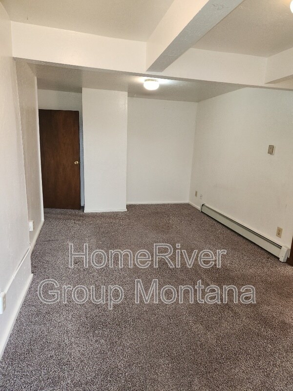Foto del edificio - 724 Strand Ave