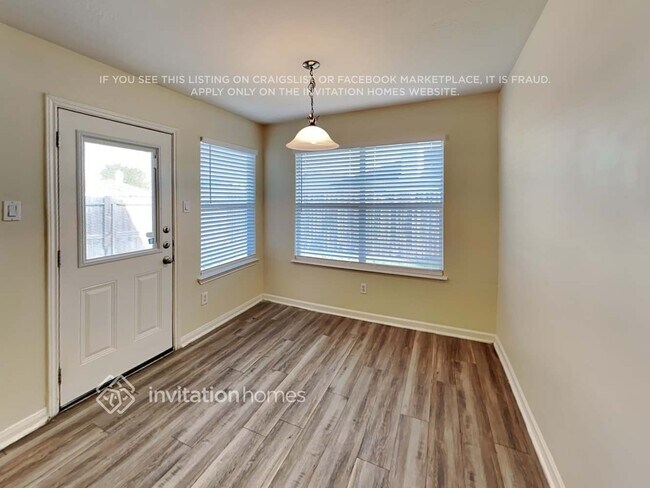 Foto del edificio - 2619 Cardinal Elm St