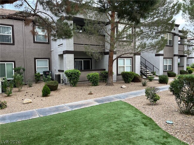Foto del edificio - 7255 W Sunset Rd