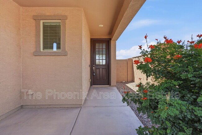 Foto del edificio - 40643 W Shaver Dr