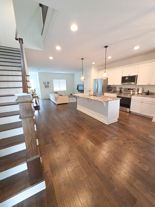 Photo - 3125 St Elmo Ave Townhome