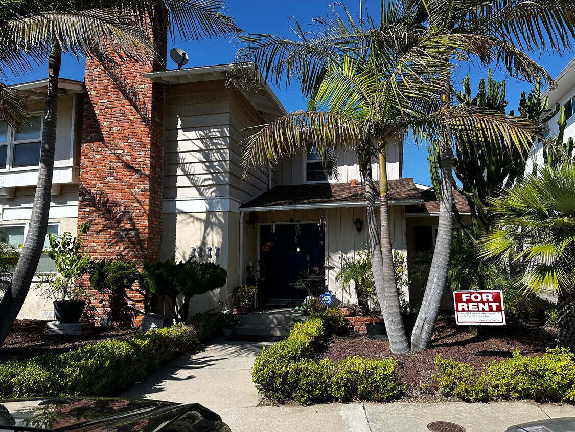 1111 Barbara St Unit B, Redondo Beach, CA 90277 Apartments in Redondo