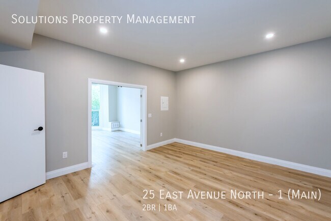 Building Photo - **Wow** Main Floor Century Home Charmer!