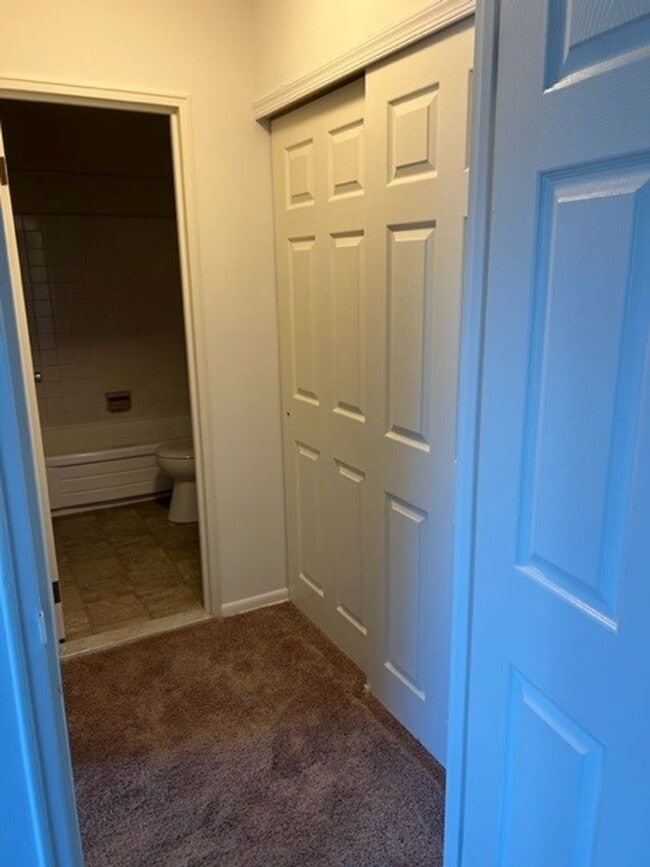 Interior Photo - Stonehenge Court Apartments