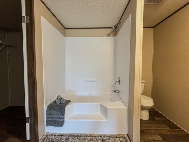 Building Photo - Aletha’s property