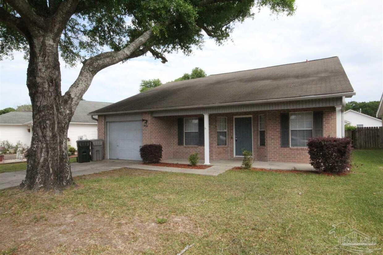 Primary Photo - 336 Hilburn Pl