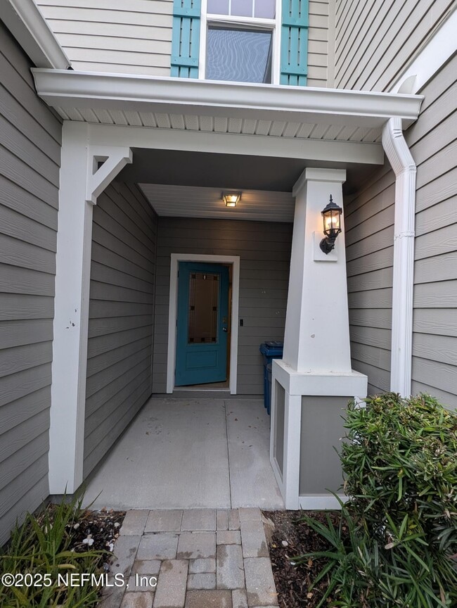 Building Photo - 58 Pindo Palm Dr