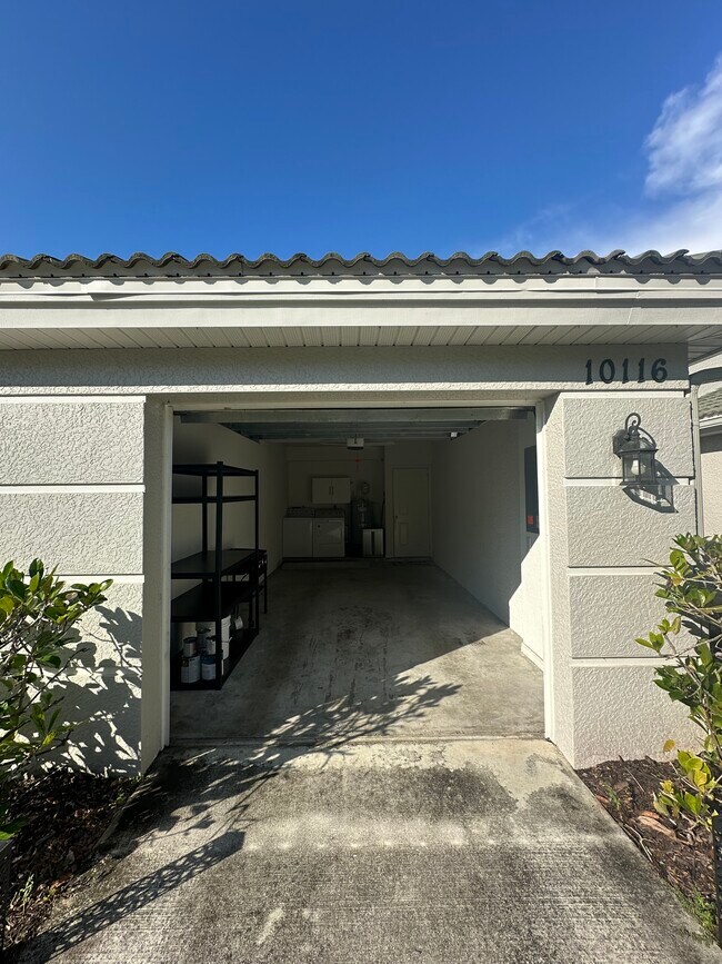 Foto del edificio - 10116 Spyglass Hill Ln